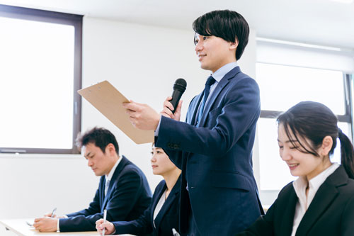 研修報告書とは