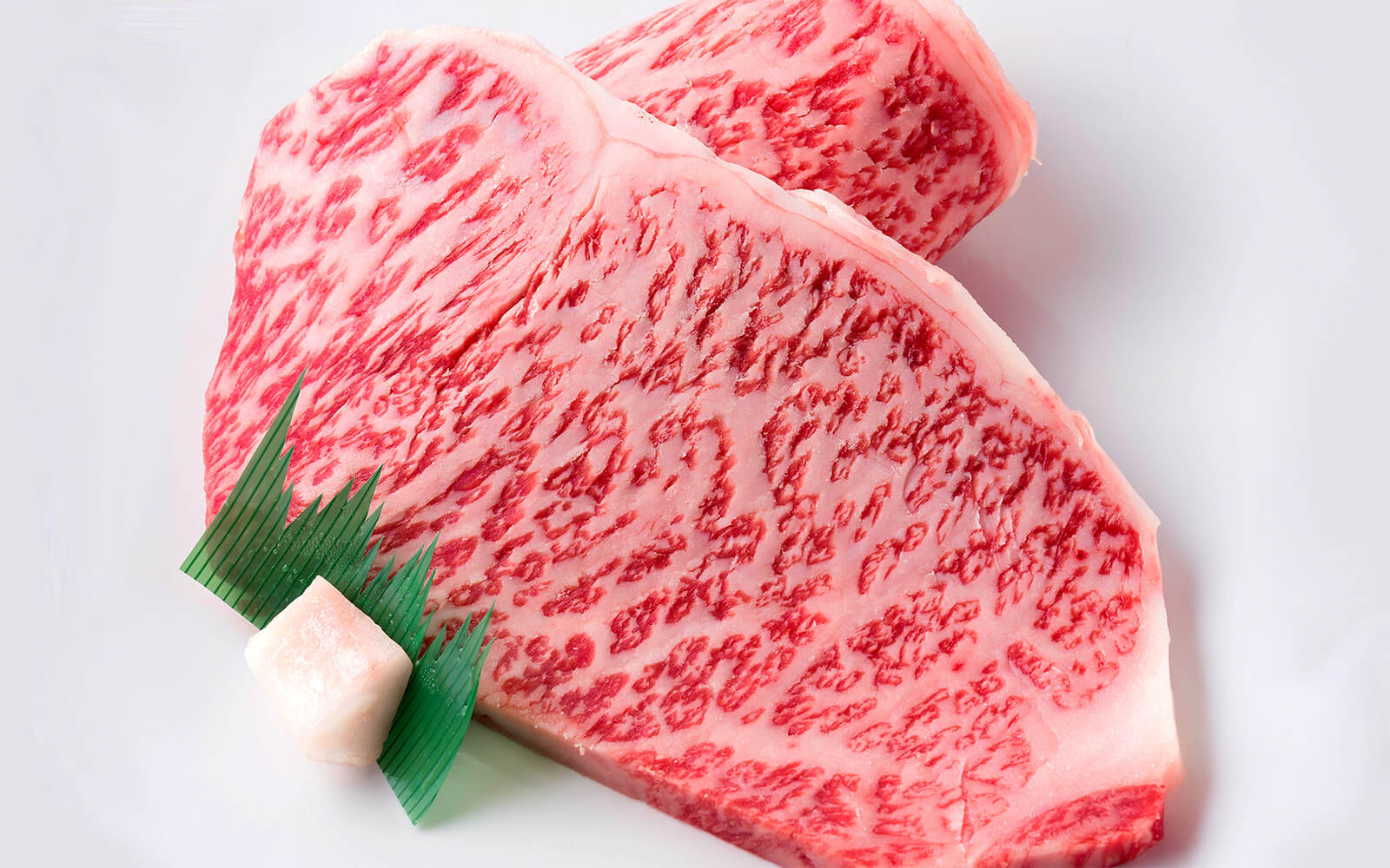 ふるさと納税で人気!生まれも育ちも十勝・上士幌町の町内一貫生産牛である「十勝ナイタイ和牛」